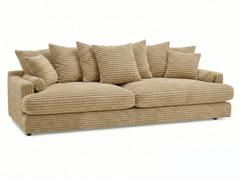 ALL IN SOFFA | Angel Tyg