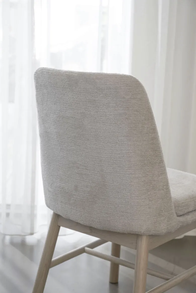 Amesbury stol ljusbeige tyg/vitpigmenterade ekben