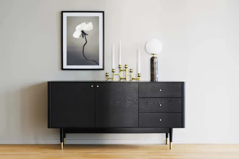 FENWOOD SIDEBOARD SVART / DEMOEX