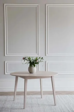 FILIPPA RUNT MATBORD VITPIGMENTERAD