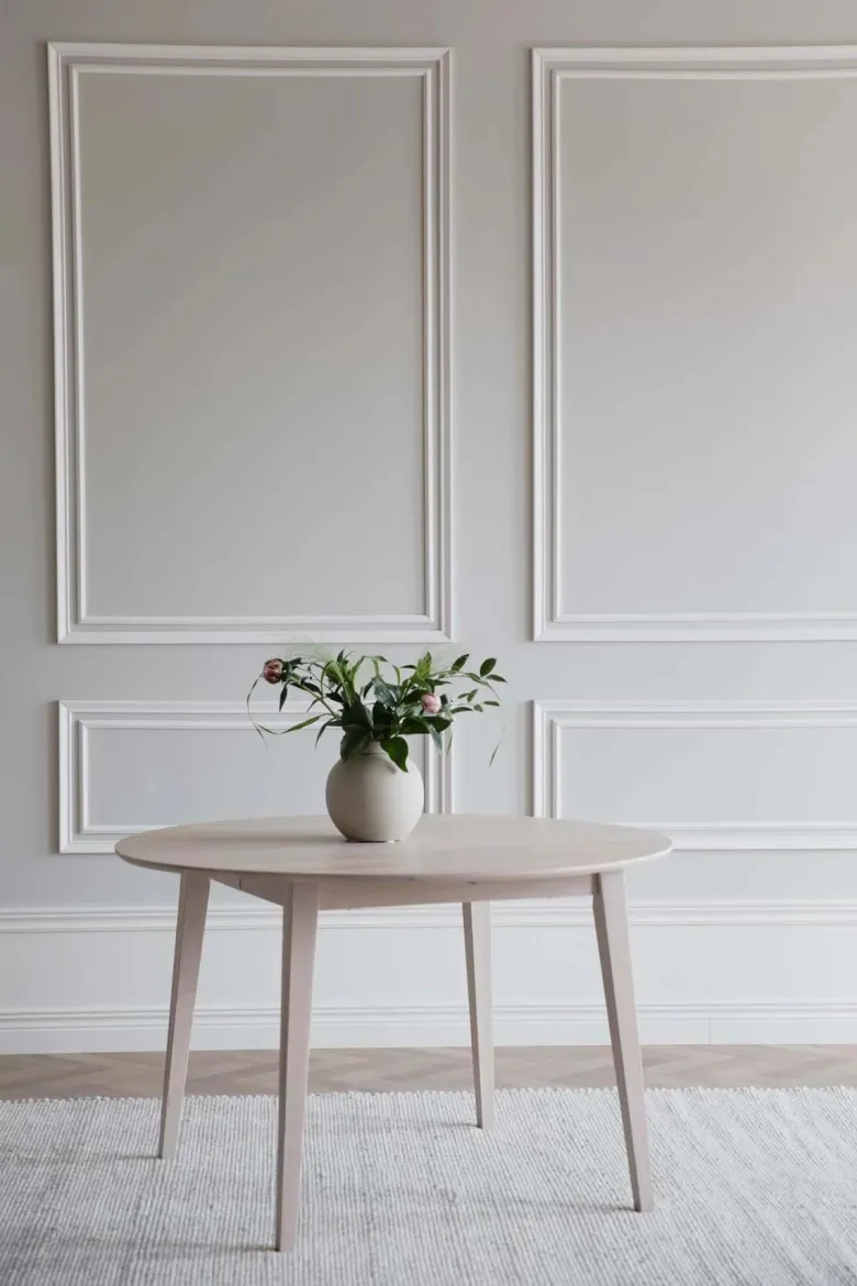 FILIPPA RUNT MATBORD VITPIGMENTERAD