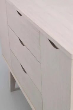 FILIPPA SIDEBOARD VITPIGMENTERAD 122