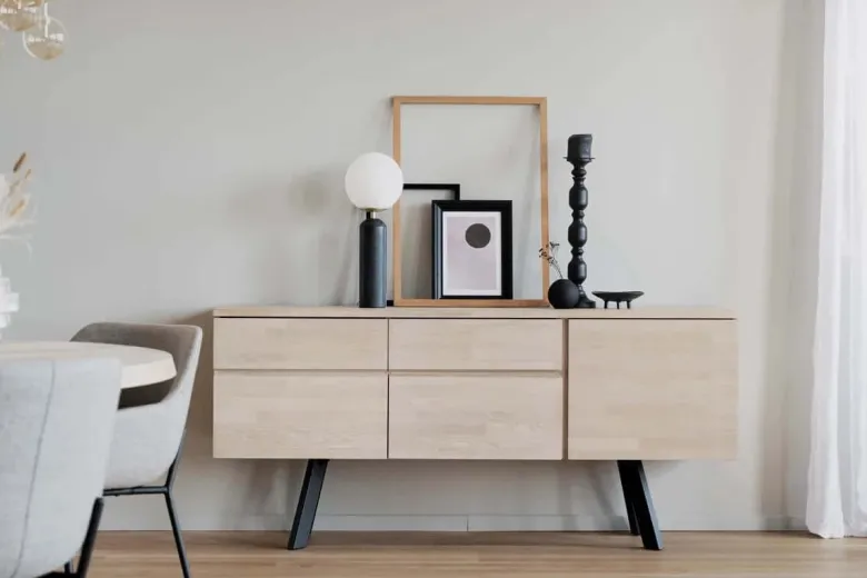 FRED SIDEBOARD VITPIGMENTERAD/SVART
