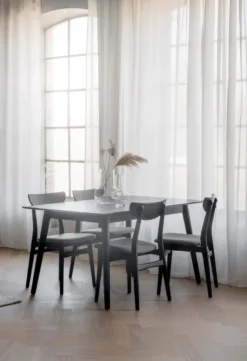 LOTTA MATBORD SVART 140X90