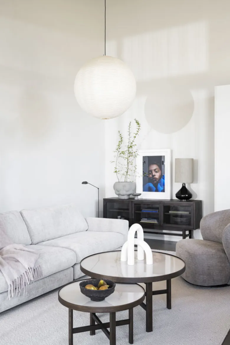 Marsden soffbord runt Ø90 beige keramik/brun ek