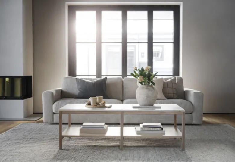 Orwel soffbord 140x60 beige travertin/vitpigmenterad ek